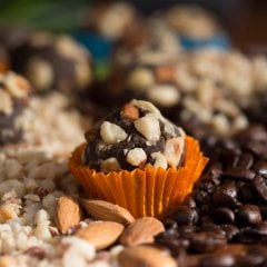 Glutensiz Espresso & Nuts Sağlıklı Enerji Topları x 20